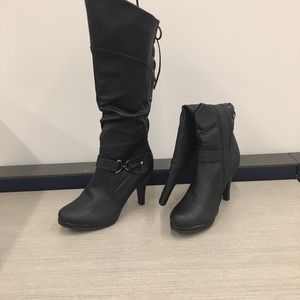 Draw over the calf Black Boots